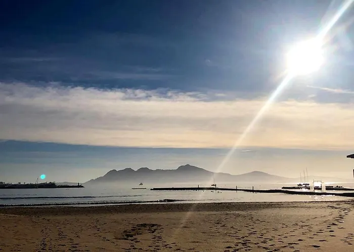 Peaceful Apartment, Mountain Views *