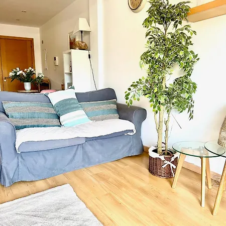 アパート Peaceful Apartment, Mountain Views *