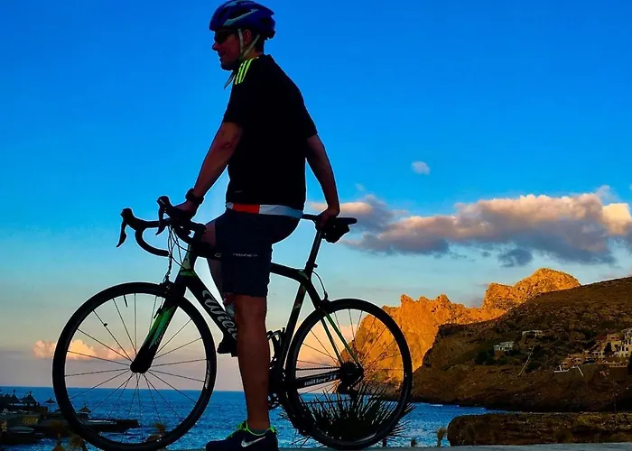 Peaceful Apartment, Mountain Views Поланко